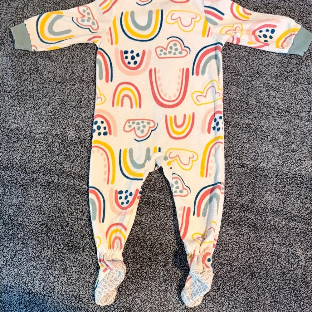 Carter’s Rainbow Footed Sleeper – Size 12‎ Months